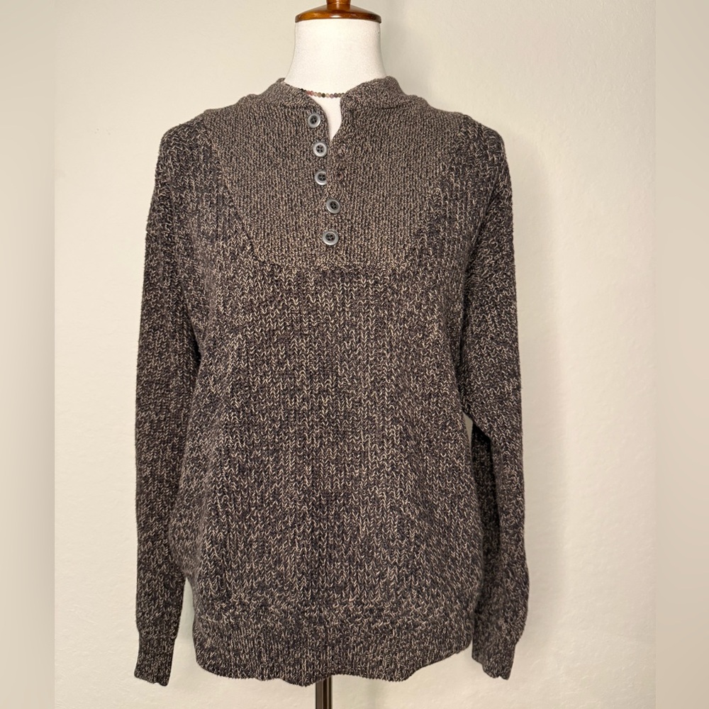 Great Plains Clothing Co. Made in Hong Kong 100% cotton sweater in size M